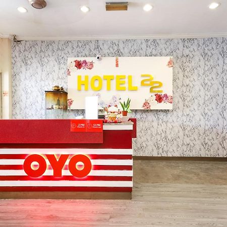 Oyo 89676 Hotel 22 Серембан Екстер'єр фото